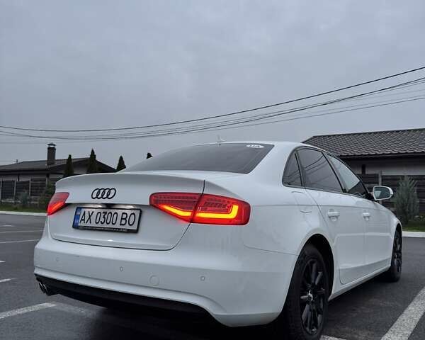 Белый Ауди А4, объемом двигателя 1.8 л и пробегом 120 тыс. км за 15500 $, фото 19 на Automoto.ua