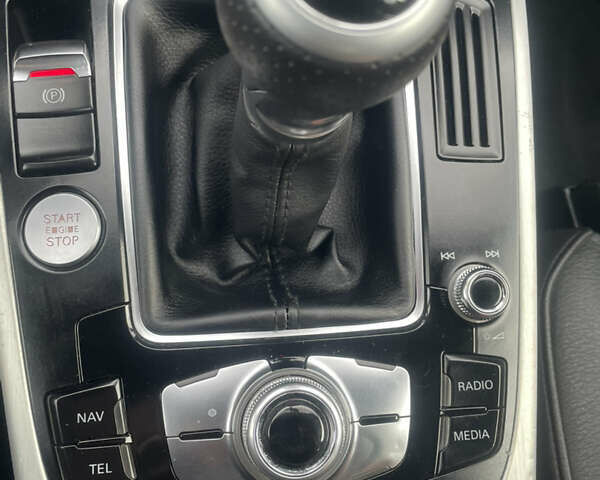 Белый Ауди А4, объемом двигателя 2 л и пробегом 160 тыс. км за 13500 $, фото 62 на Automoto.ua