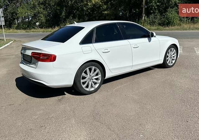 Білий Ауді А4, об'ємом двигуна 1.97 л та пробігом 179 тис. км за 14850 $, фото 14 на Automoto.ua