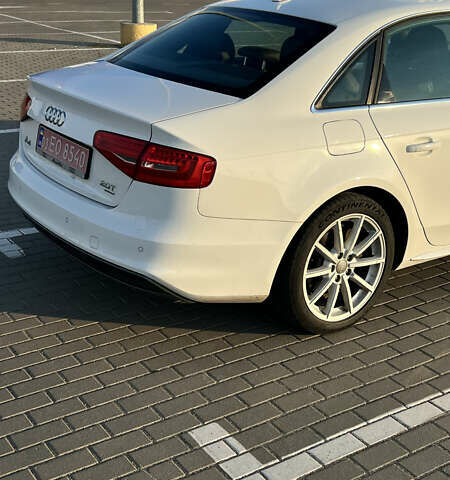 Белый Ауди А4, объемом двигателя 1.98 л и пробегом 225 тыс. км за 13700 $, фото 9 на Automoto.ua