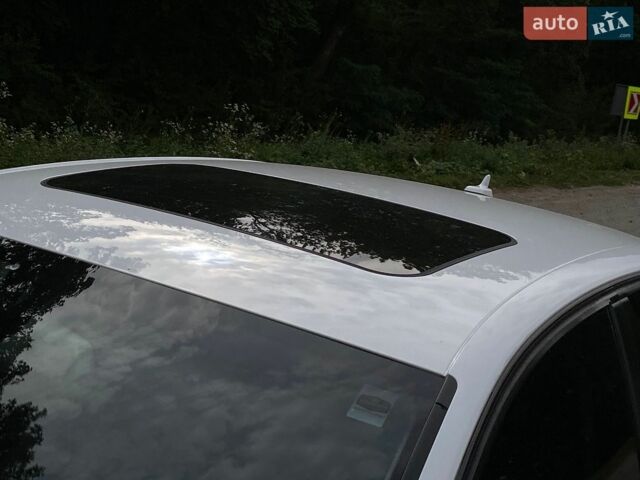 Білий Ауді А4, об'ємом двигуна 2 л та пробігом 217 тис. км за 10350 $, фото 17 на Automoto.ua