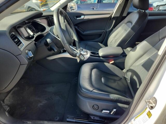 Белый Ауди А4, объемом двигателя 2 л и пробегом 132 тыс. км за 10500 $, фото 6 на Automoto.ua