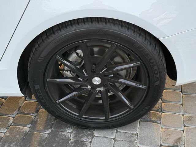 Білий Ауді А4, об'ємом двигуна 2 л та пробігом 238 тис. км за 14000 $, фото 1 на Automoto.ua