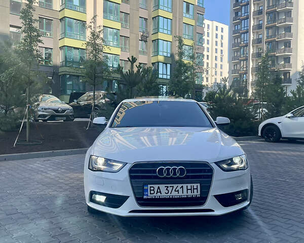 Белый Ауди А4, объемом двигателя 1.97 л и пробегом 153 тыс. км за 15650 $, фото 1 на Automoto.ua