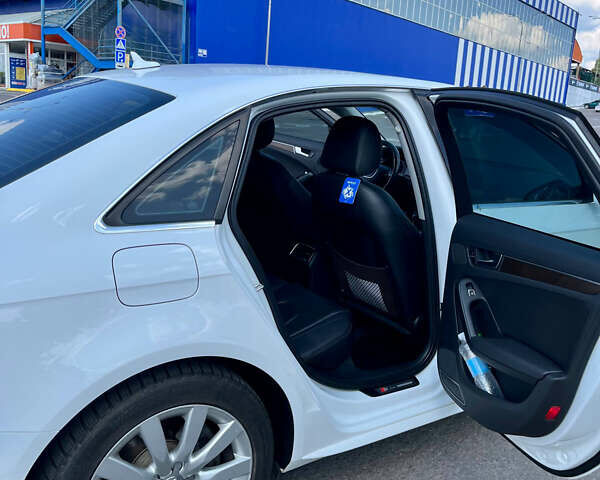 Белый Ауди А4, объемом двигателя 1.98 л и пробегом 230 тыс. км за 12400 $, фото 9 на Automoto.ua