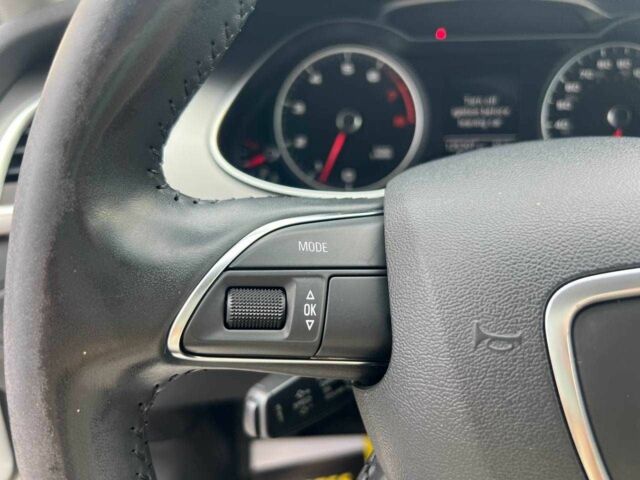 Білий Ауді А4, об'ємом двигуна 2 л та пробігом 200 тис. км за 13000 $, фото 13 на Automoto.ua