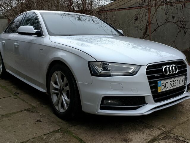 Белый Ауди А4, объемом двигателя 2 л и пробегом 180 тыс. км за 13200 $, фото 2 на Automoto.ua