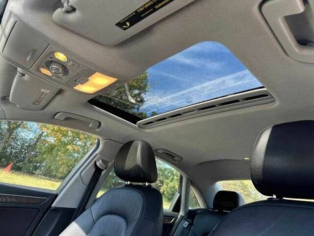 Білий Ауді А4, об'ємом двигуна 2 л та пробігом 134 тис. км за 8200 $, фото 12 на Automoto.ua