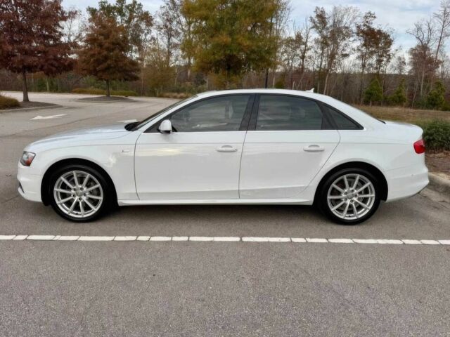 Белый Ауди А4, объемом двигателя 2 л и пробегом 75 тыс. км за 10000 $, фото 3 на Automoto.ua