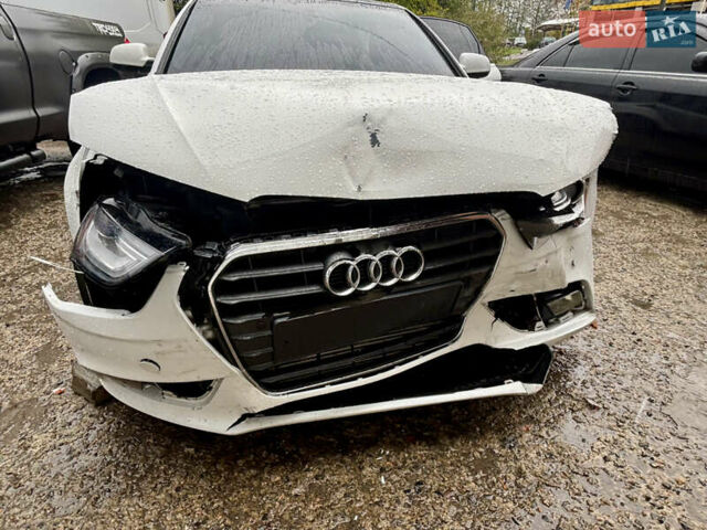 Белый Ауди А4, объемом двигателя 2 л и пробегом 148 тыс. км за 8500 $, фото 1 на Automoto.ua