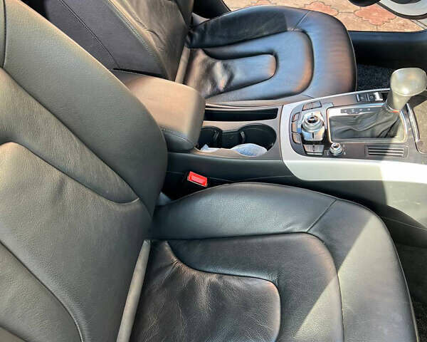 Белый Ауди А4, объемом двигателя 1.97 л и пробегом 104 тыс. км за 16000 $, фото 12 на Automoto.ua