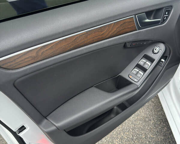 Белый Ауди А4, объемом двигателя 1.97 л и пробегом 183 тыс. км за 16500 $, фото 15 на Automoto.ua