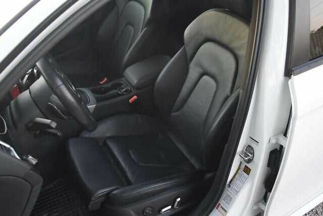 Ауді А4 2015 у Києві на Automoto.ua Білий Ауді А4, об'ємом двигуна 2 л та пробігом 130 тис. км за 10000 $, фото 5 на Automoto.ua