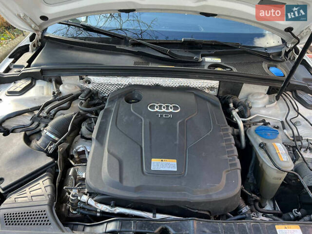 Белый Ауди А4, объемом двигателя 1.97 л и пробегом 104 тыс. км за 16000 $, фото 19 на Automoto.ua