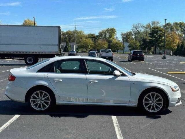 Білий Ауді А4, об'ємом двигуна 2 л та пробігом 134 тис. км за 8200 $, фото 7 на Automoto.ua
