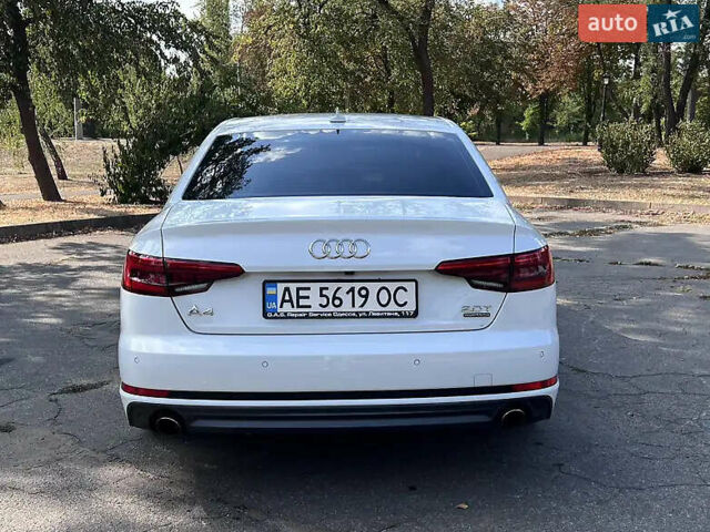 Белый Ауди А4, объемом двигателя 1.98 л и пробегом 89 тыс. км за 25000 $, фото 7 на Automoto.ua