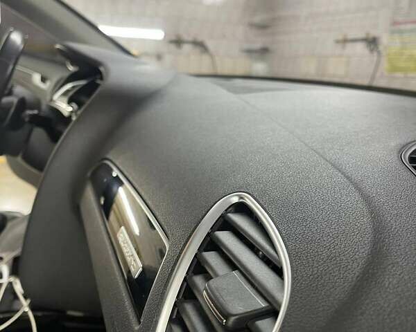 Белый Ауди А4, объемом двигателя 1.97 л и пробегом 193 тыс. км за 16000 $, фото 16 на Automoto.ua