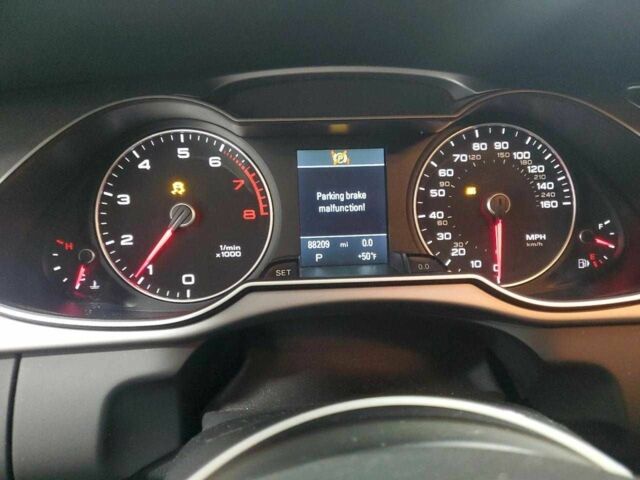 Білий Ауді А4, об'ємом двигуна 2 л та пробігом 140 тис. км за 1400 $, фото 8 на Automoto.ua