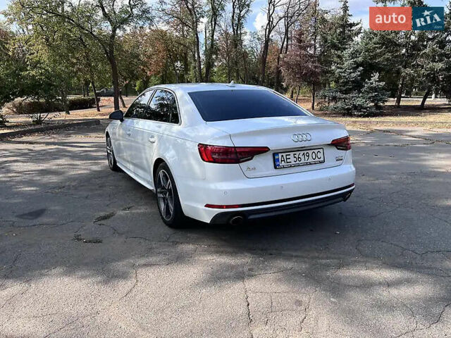 Белый Ауди А4, объемом двигателя 1.98 л и пробегом 89 тыс. км за 25000 $, фото 6 на Automoto.ua