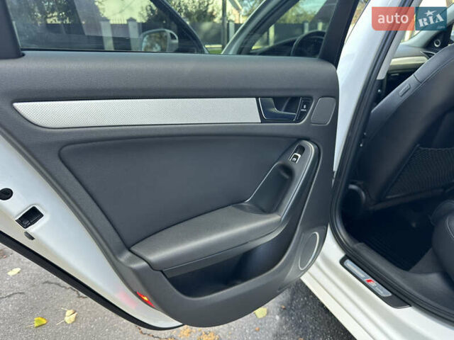 Белый Ауди А4, объемом двигателя 2 л и пробегом 202 тыс. км за 14800 $, фото 33 на Automoto.ua