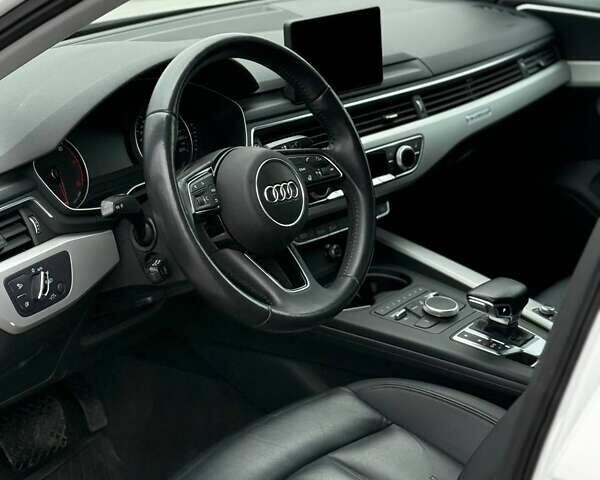 Білий Ауді А4, об'ємом двигуна 1.98 л та пробігом 163 тис. км за 17500 $, фото 9 на Automoto.ua