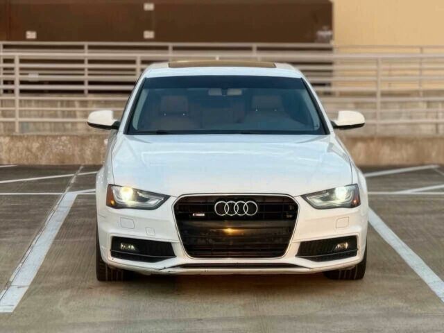 Белый Ауди А4, объемом двигателя 2 л и пробегом 74 тыс. км за 3200 $, фото 1 на Automoto.ua