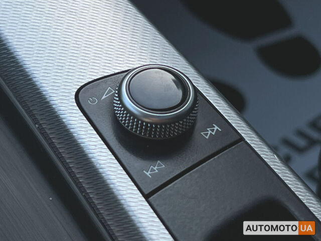 Белый Ауди А4, объемом двигателя 2 л и пробегом 170 тыс. км за 18250 $, фото 19 на Automoto.ua