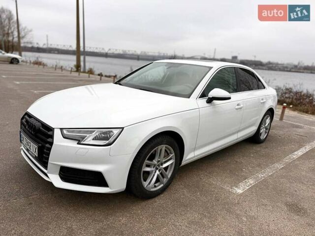 Білий Ауді А4, об'ємом двигуна 1.98 л та пробігом 163 тис. км за 17500 $, фото 3 на Automoto.ua