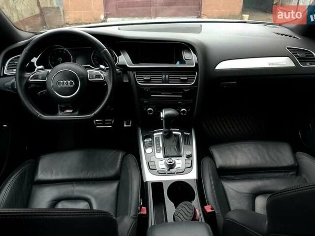 Білий Ауді А4, об'ємом двигуна 2 л та пробігом 180 тис. км за 13200 $, фото 5 на Automoto.ua