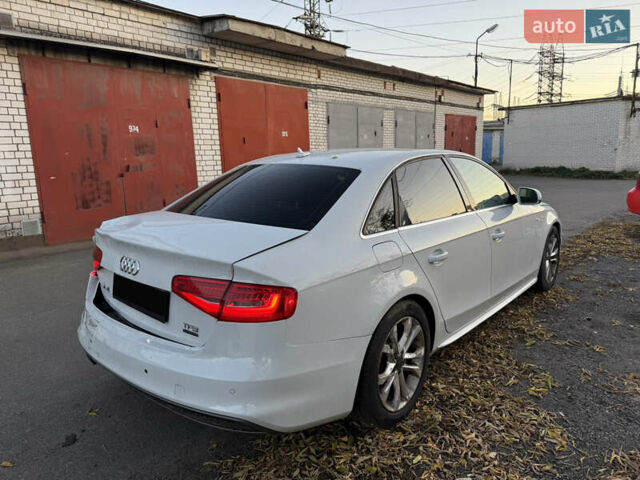 Ауди А4 2015 в Киеве на Automoto.ua Белый Ауди А4, объемом двигателя 1.98 л и пробегом 280 тыс. км за 8200 $, фото 4 на Automoto.ua
