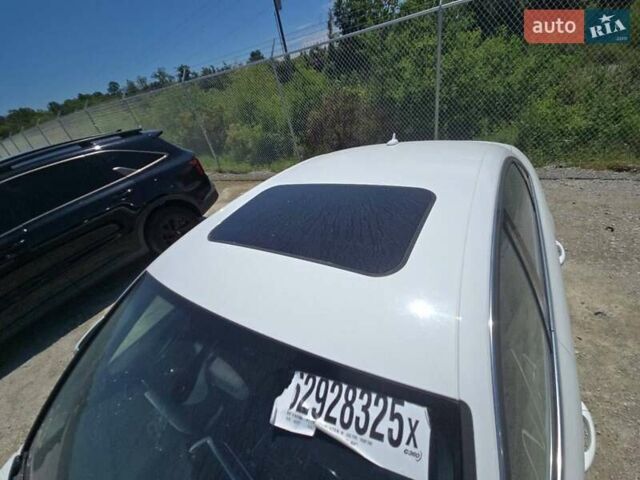 Ауди А4 2015 в Киеве на Automoto.ua Белый Ауди А4, объемом двигателя 1.98 л и пробегом 120 тыс. км за 9600 $, фото 19 на Automoto.ua