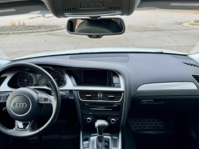 Білий Ауді А4, об'ємом двигуна 2 л та пробігом 76 тис. км за 6500 $, фото 10 на Automoto.ua