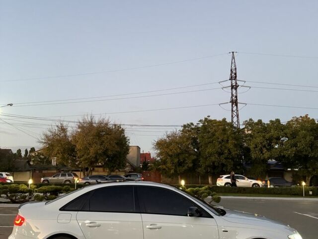 Білий Ауді А4, об'ємом двигуна 2 л та пробігом 128 тис. км за 14500 $, фото 5 на Automoto.ua