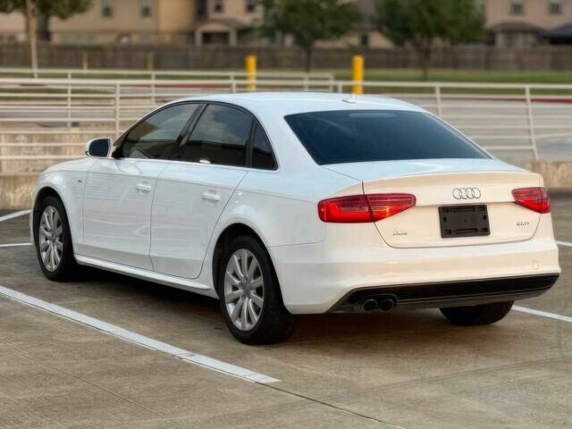 Белый Ауди А4, объемом двигателя 2 л и пробегом 74 тыс. км за 3200 $, фото 5 на Automoto.ua