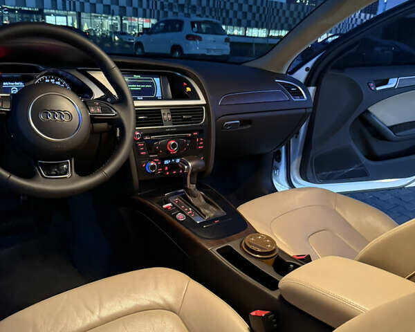 Білий Ауді А4, об'ємом двигуна 1.98 л та пробігом 127 тис. км за 15500 $, фото 18 на Automoto.ua