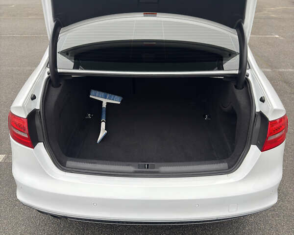 Белый Ауди А4, объемом двигателя 1.97 л и пробегом 183 тыс. км за 16500 $, фото 23 на Automoto.ua