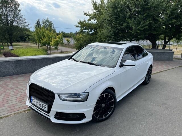Белый Ауди А4, объемом двигателя 2 л и пробегом 216 тыс. км за 12500 $, фото 1 на Automoto.ua