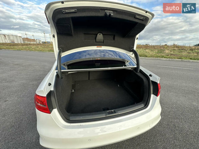 Белый Ауди А4, объемом двигателя 2 л и пробегом 92 тыс. км за 16500 $, фото 50 на Automoto.ua