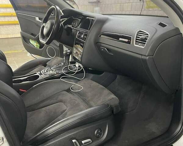 Белый Ауди А4, объемом двигателя 1.97 л и пробегом 193 тыс. км за 16000 $, фото 15 на Automoto.ua