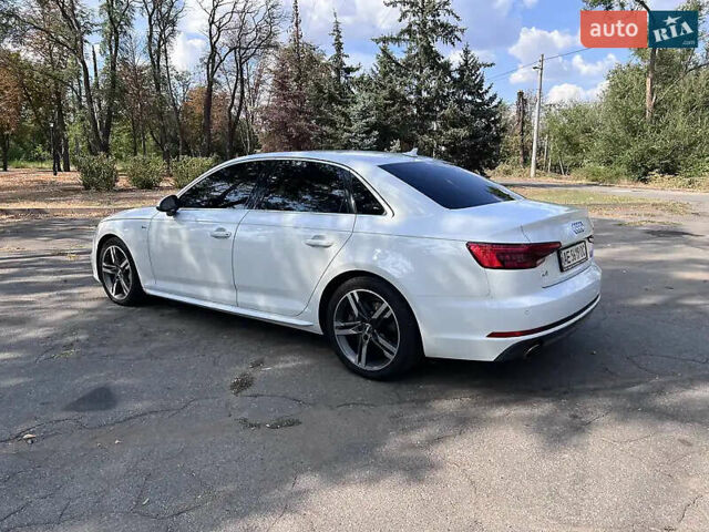 Белый Ауди А4, объемом двигателя 1.98 л и пробегом 89 тыс. км за 25000 $, фото 5 на Automoto.ua