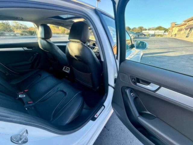 Ауді А4 2015 у Львові на Automoto.ua Білий Ауді А4, об'ємом двигуна 2 л та пробігом 75 тис. км за 7950 $, фото 9 на Automoto.ua