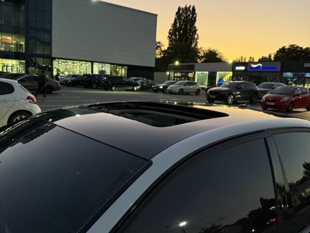 Білий Ауді А4, об'ємом двигуна 2 л та пробігом 128 тис. км за 14500 $, фото 6 на Automoto.ua