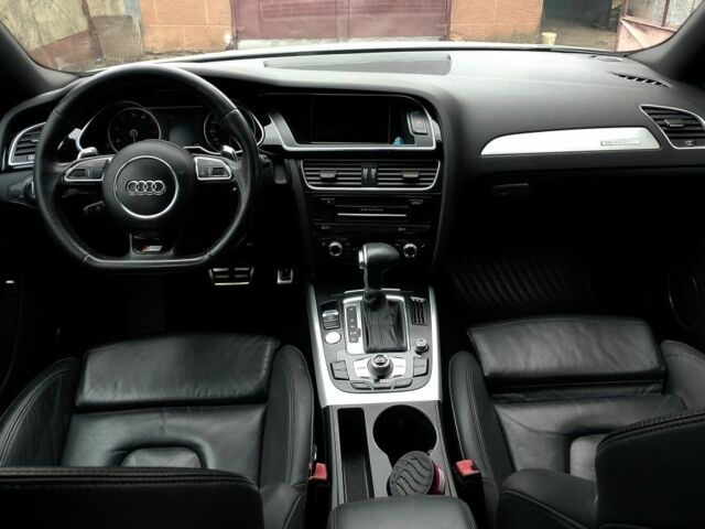 Белый Ауди А4, объемом двигателя 2 л и пробегом 180 тыс. км за 13200 $, фото 5 на Automoto.ua