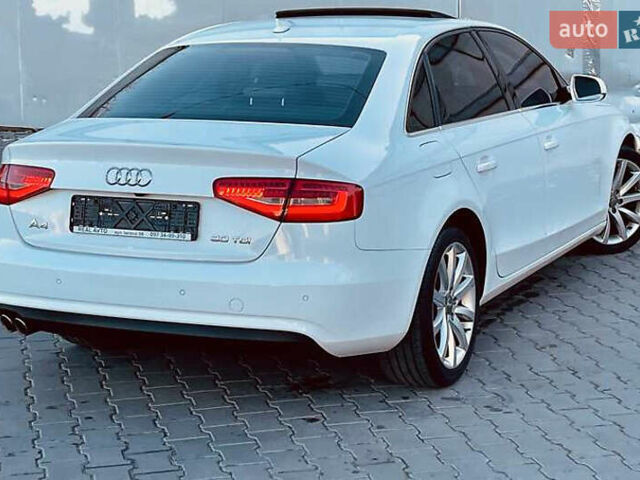 Ауді А4 2015 у Києві на Automoto.ua Білий Ауді А4, об'ємом двигуна 1.97 л та пробігом 143 тис. км за 14400 $, фото 17 на Automoto.ua