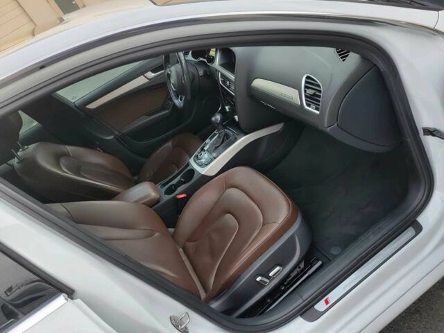 Белый Ауди А4, объемом двигателя 2 л и пробегом 73 тыс. км за 10100 $, фото 7 на Automoto.ua