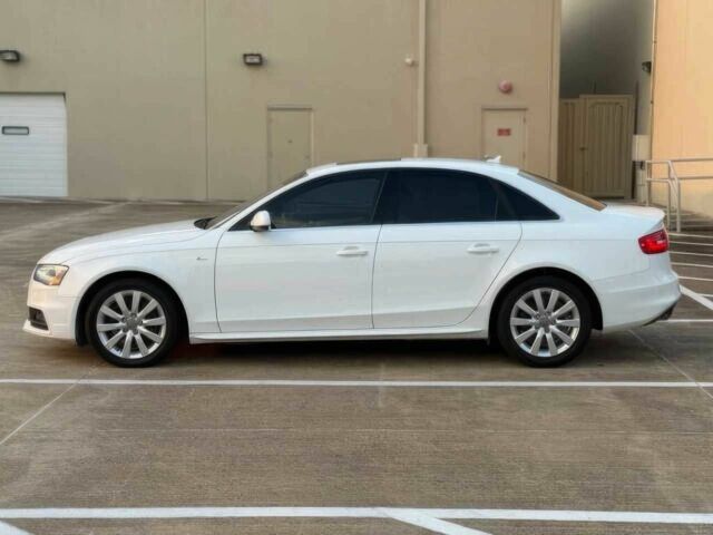 Белый Ауди А4, объемом двигателя 2 л и пробегом 74 тыс. км за 3200 $, фото 4 на Automoto.ua