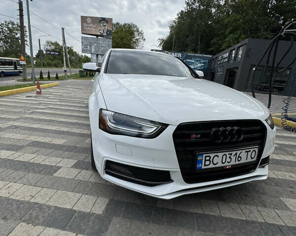 Ауди А4 2015 в Львове на Automoto.ua Белый Ауди А4, объемом двигателя 1.98 л и пробегом 176 тыс. км за 15000 $, фото 23 на Automoto.ua