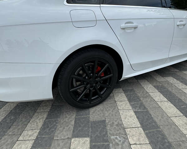 Ауди А4 2015 в Львове на Automoto.ua Белый Ауди А4, объемом двигателя 1.98 л и пробегом 176 тыс. км за 15000 $, фото 17 на Automoto.ua