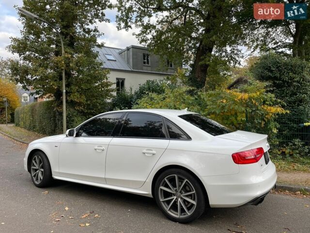Белый Ауди А4, объемом двигателя 2 л и пробегом 146 тыс. км за 12000 $, фото 4 на Automoto.ua