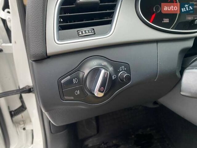 Білий Ауді А4, об'ємом двигуна 2 л та пробігом 116 тис. км за 14500 $, фото 11 на Automoto.ua